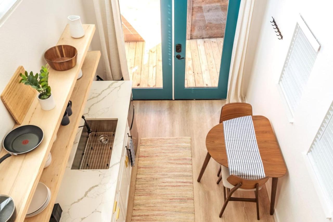 Appartement Cozy And Bright Mid-century Gem In Eastside Action